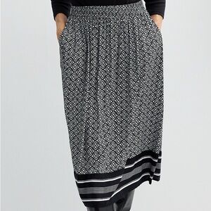 Croft & Barrow Black Asymmetrical Midi Skirt Casual